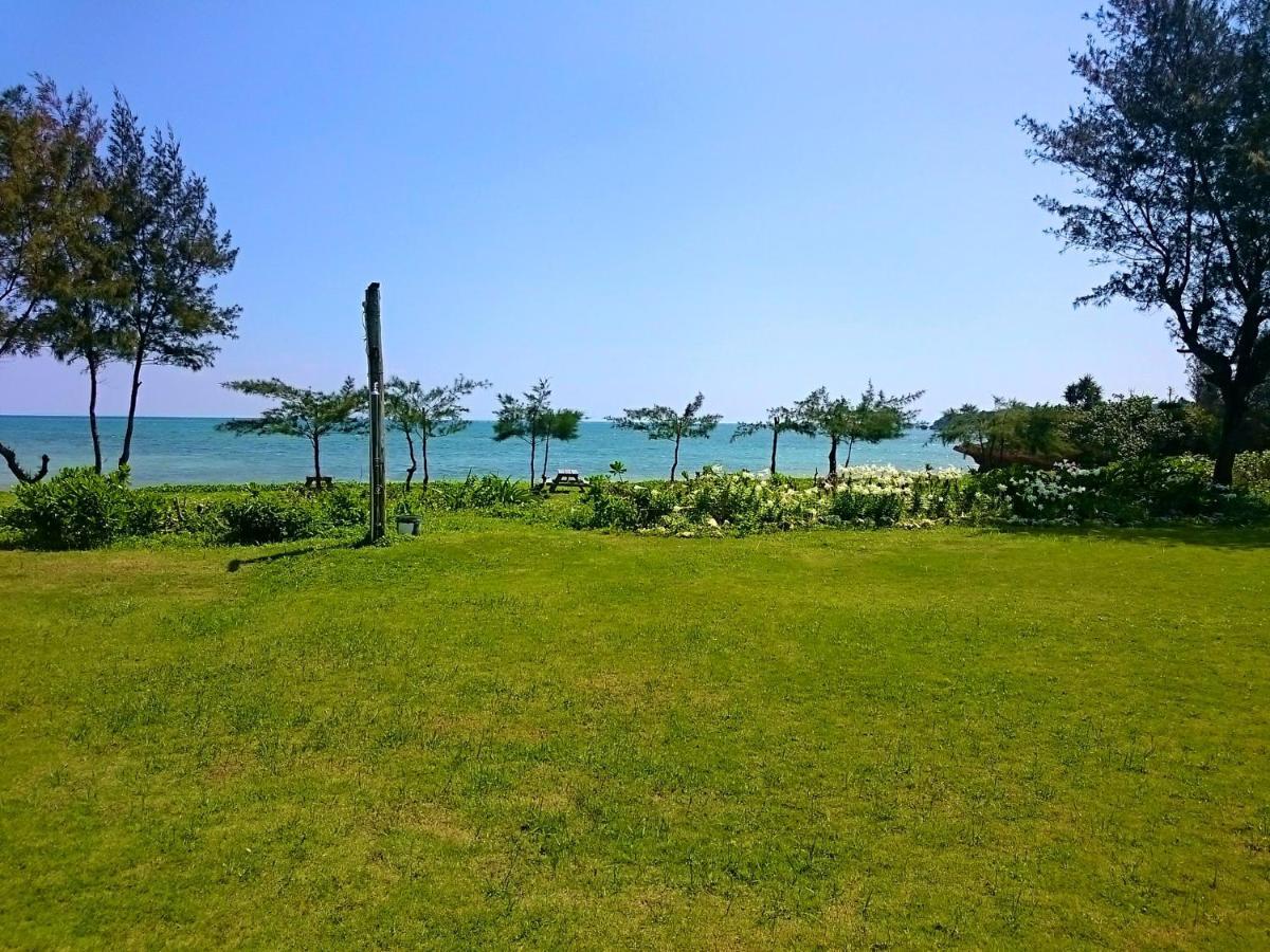 Garden Beach House Motobu Eksteriør billede